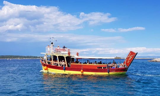 Charter Trawler em Medulin, Croácia