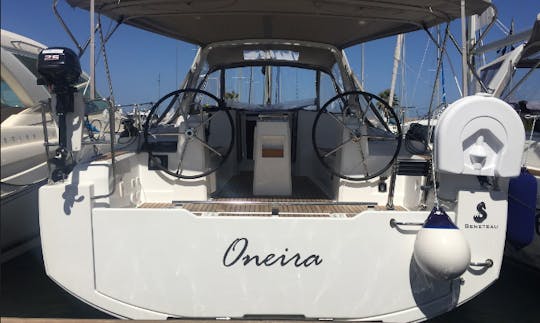 Charter 35' Beneteau Oceanis - Oneira Cruising Monohull in Oristano, Italy