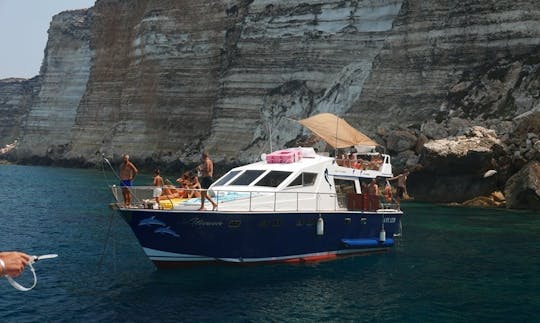 Charter Liliana Motor Yacht in Lampedusa, Italy