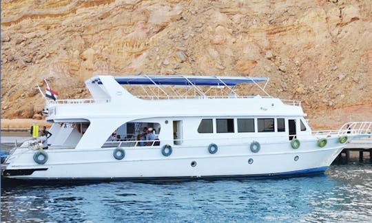 Charter 69' Balena Power Mega Yacht em Sharm El Sheikh, Egito