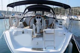 Oceanis 393 ANICA Cruising Monohull Charter in Primošten
