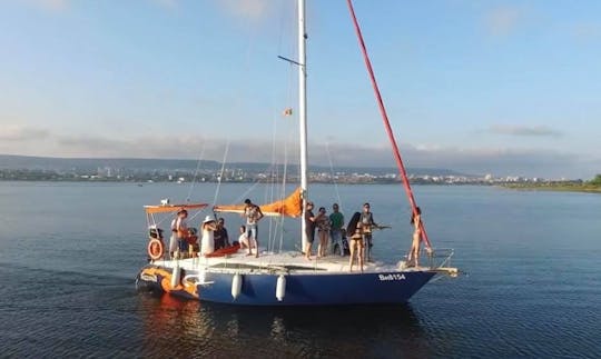 Monocoque de croisière de 31 minutes à Varna, Bulgarie