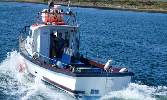 fast charter angling boat with experienced angler as captain