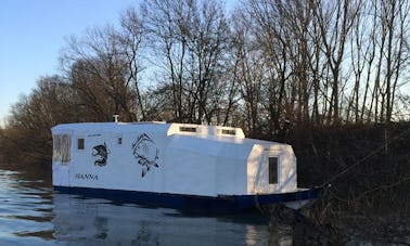 Profitez de la pêche à Petrinja, en Croatie, sur Hanna Houseboat