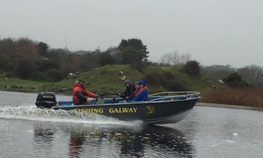 Pêchez à Galway, en Irlande, sur Jon Boat