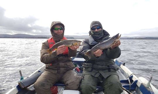 Pesque em Galway, Irlanda, no Jon Boat