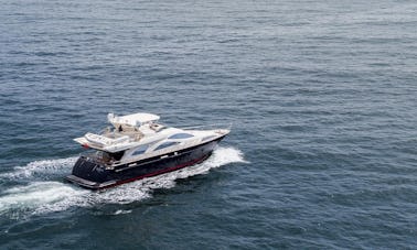 Azimut 80´ Carat! Book this fantastic yacht for you and your family in Vilamoura, Cascais or Lisbon!!