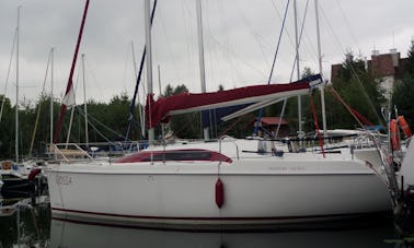 Monocoque de croisière Charter 30' Laguna - Gosia à Giżycko, Pologne