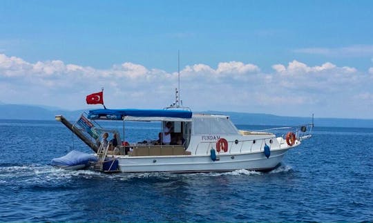Charter Fundam Cuddy Cabin in Balıkesir, Turkey