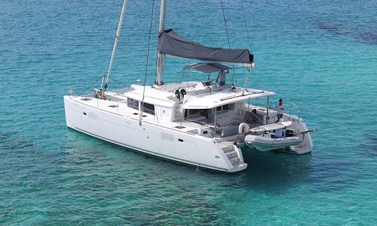 Lagoon 450 Cruising Catamaran Charter in Eivissa, Illes Balears