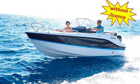 Rent boat B450 'Theia' (4p) without licence in Palma, Spain