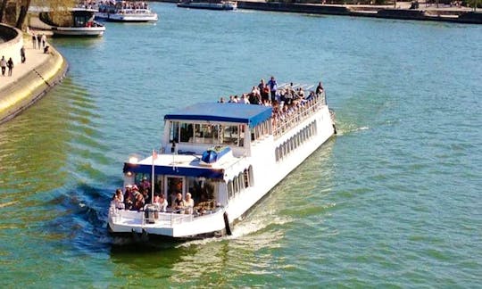 Le Canotier : Canal and Seine River Boat Charter in Paris, France