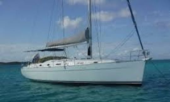 Charter 43' Beneteau Cyclades Cruising Monohull in Ghajnsielem, Malta