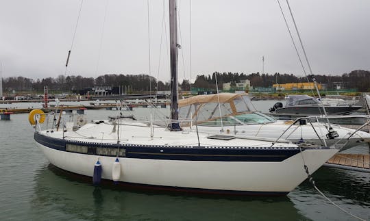 Sailboat King's Cruiser 33' in Tallinn, Estonia (Haven Kakumäe marina)