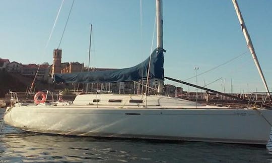 Sailing Charter On 40' Cruising Monohull In Donostia, Spain