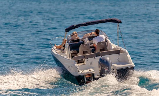 Excursion privée en hors-bord à Dubrovnik avec un bateau Cap Camarat de 22 minutes