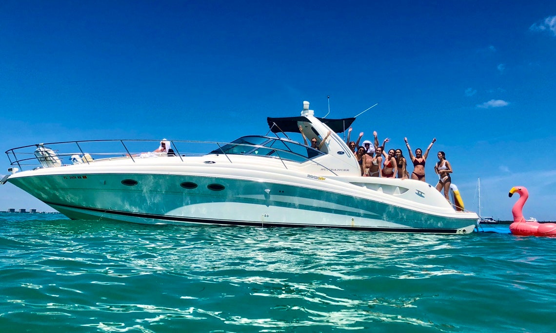 45 Sea Ray Yacht For 13 Guests Best Value Getmyboat