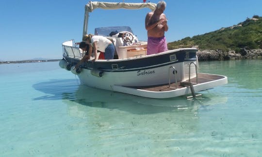 Charter a Center Console in Favignana, Italy