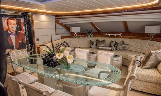 Ferretti 90 - Luxury Yacht Charter in West Palm Beach