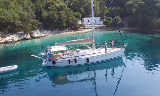 Charter 44' Shiraz Cruising Monohull in Nidri, Lefkada Sailing