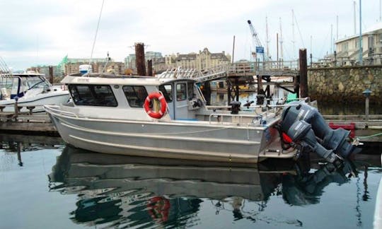 Experience Fishing aboard a 25' Aluminum Fishing Vessel for 4 People in Victoria, Canada