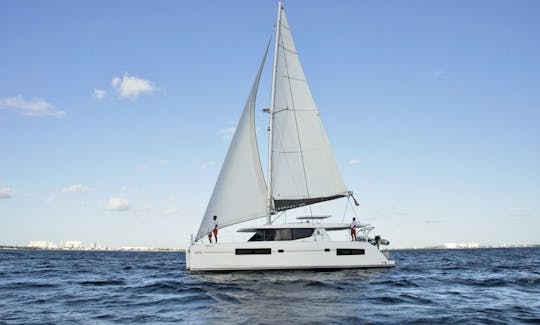 Leopard Catamaran rent Cancun