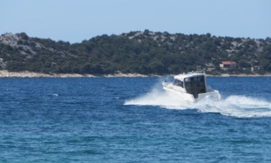 26' Cuddy Cabin Boat In Sibenik, Croatia