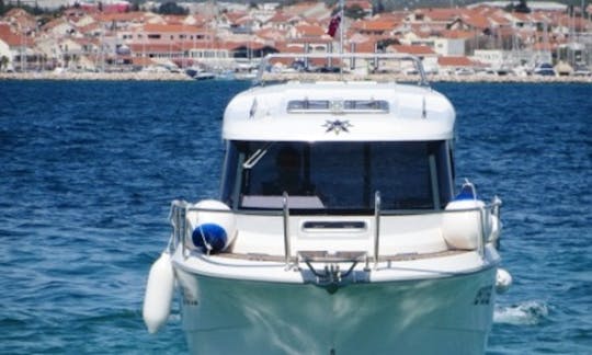 26' Cuddy Cabin Boat In Sibenik, Croatia