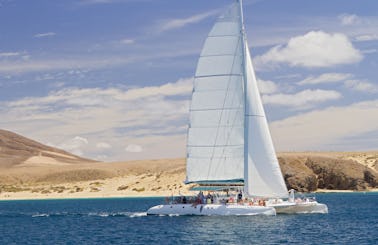 Catamaran Sailing Excursions In Lanzarote
