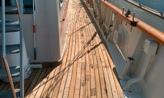 35 meters Sailing Ketch - Charter