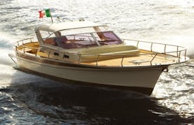 Charter 32' Fratelli Aprea Motor Yacht in Capri, Italy