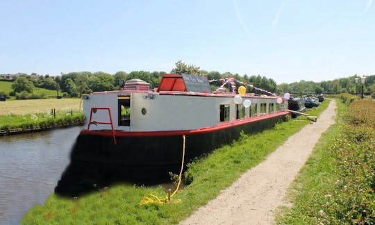 Royal Sovereign Boat River Cruise in Chorley