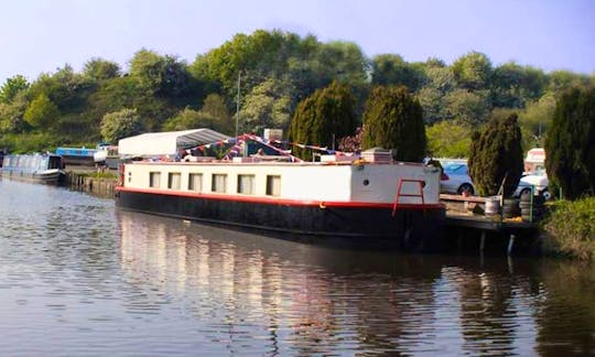 Royal Sovereign Boat River Cruise in Chorley