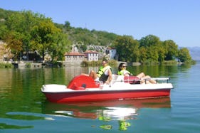 Try a relaxing pedalo ride on Orestiada Lake, and enjoy the peace and quiet.