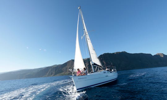 Alugue um monocasco de cruzeiro em iate privado na Madeira, Portugal