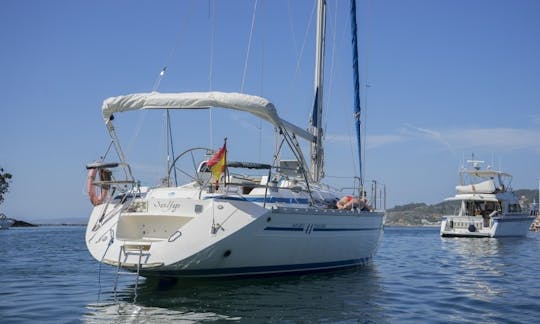 Charter 41' Bavaria Cruising Monohull in Vigo, Spain