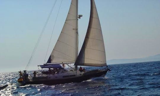 Charter 44' Beneteau Oceanis Cruising Monohull in Vigo, Spain