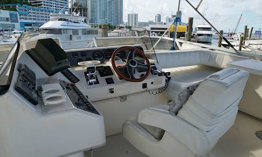 50' Sea Ray Motor Yacht | Best Rate in Miami
