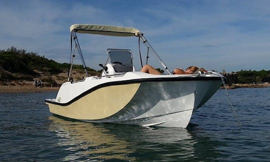 Disfrute de un alquiler de consola central V2 de 16 pies en La Savina, España, con hasta 5 personas