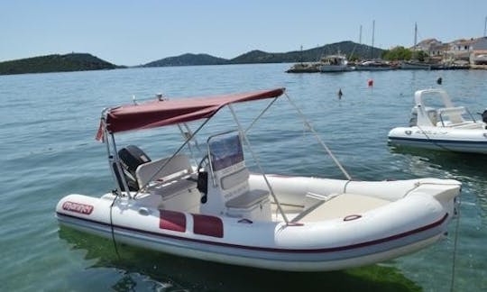 Charter 18' Mariner 560 Rigid Inflatable Boat in Betina, Croatia