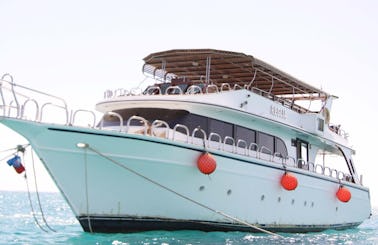 Charter Reglia Motor Yacht in Red Sea Governorate, Egypt