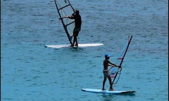 Clases de windsurf en Milna, Isla Vis, Croacia