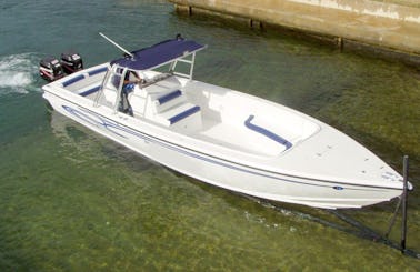 28' Bowen Boat Charter in Saint Lucia