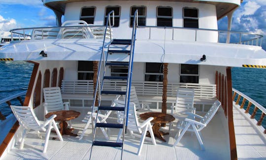 Passenger Boat rental in MALE NORTH, MALDIVAS!! | Minimum 6 days rental