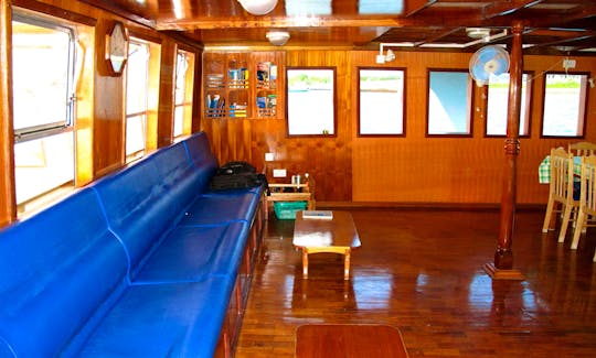 Passenger Boat rental in MALE NORTH, MALDIVAS!! | Minimum 6 days rental