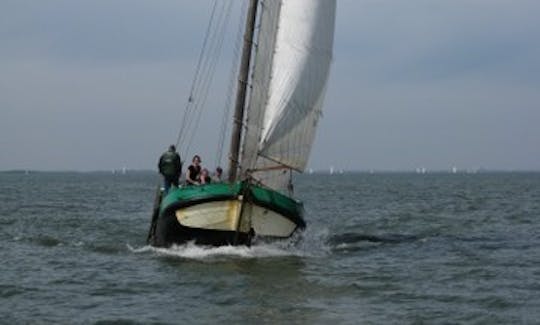 Veleiro tradicional Charter 66' Stormvogel em Brabante do Norte, Holanda