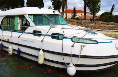Canal Boat rental in Agde