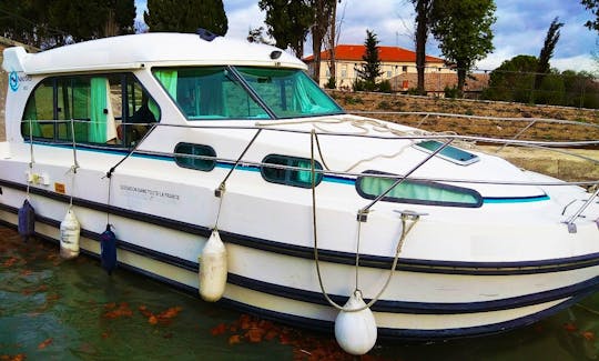 Canal Boat Rental in Agde, France