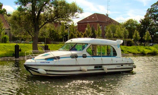 Canal Boat Rental in Agde, France