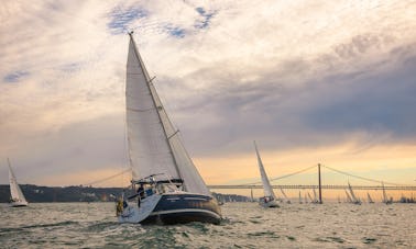 Private Sail along the Tagus River (40ft)